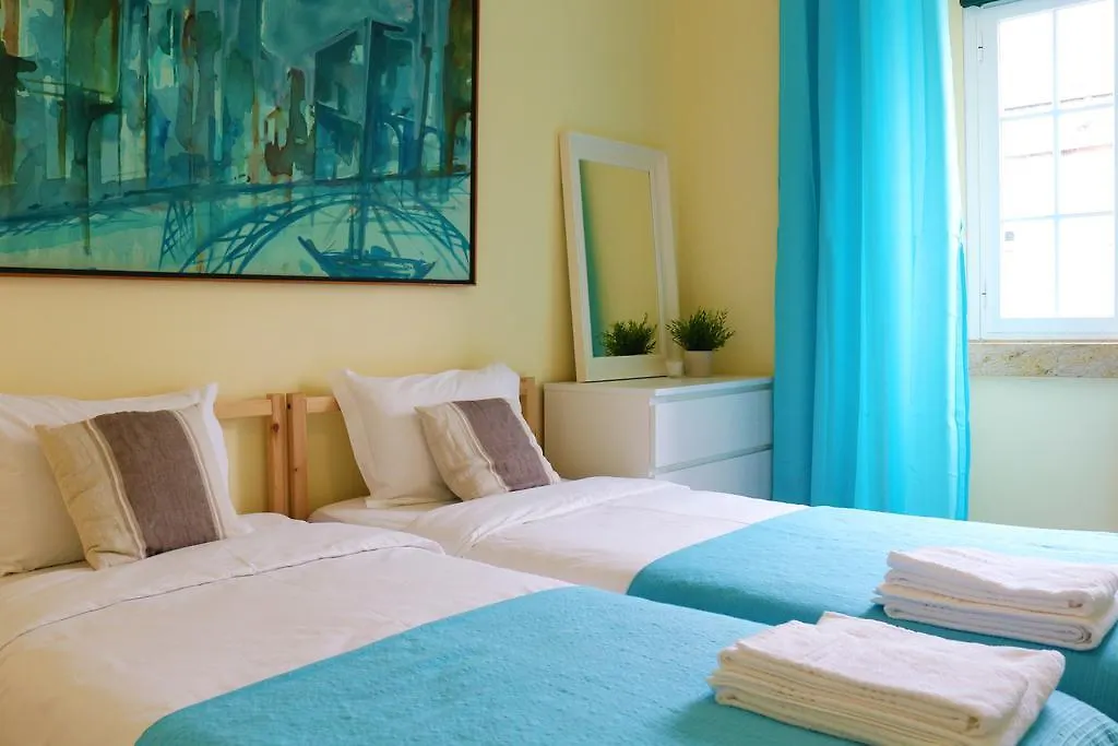 Lisbon99 Guest House Португалия